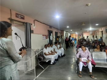 Dr. Prachi Bhutada Addressing Seminar